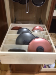 Roll Out Lid Storage